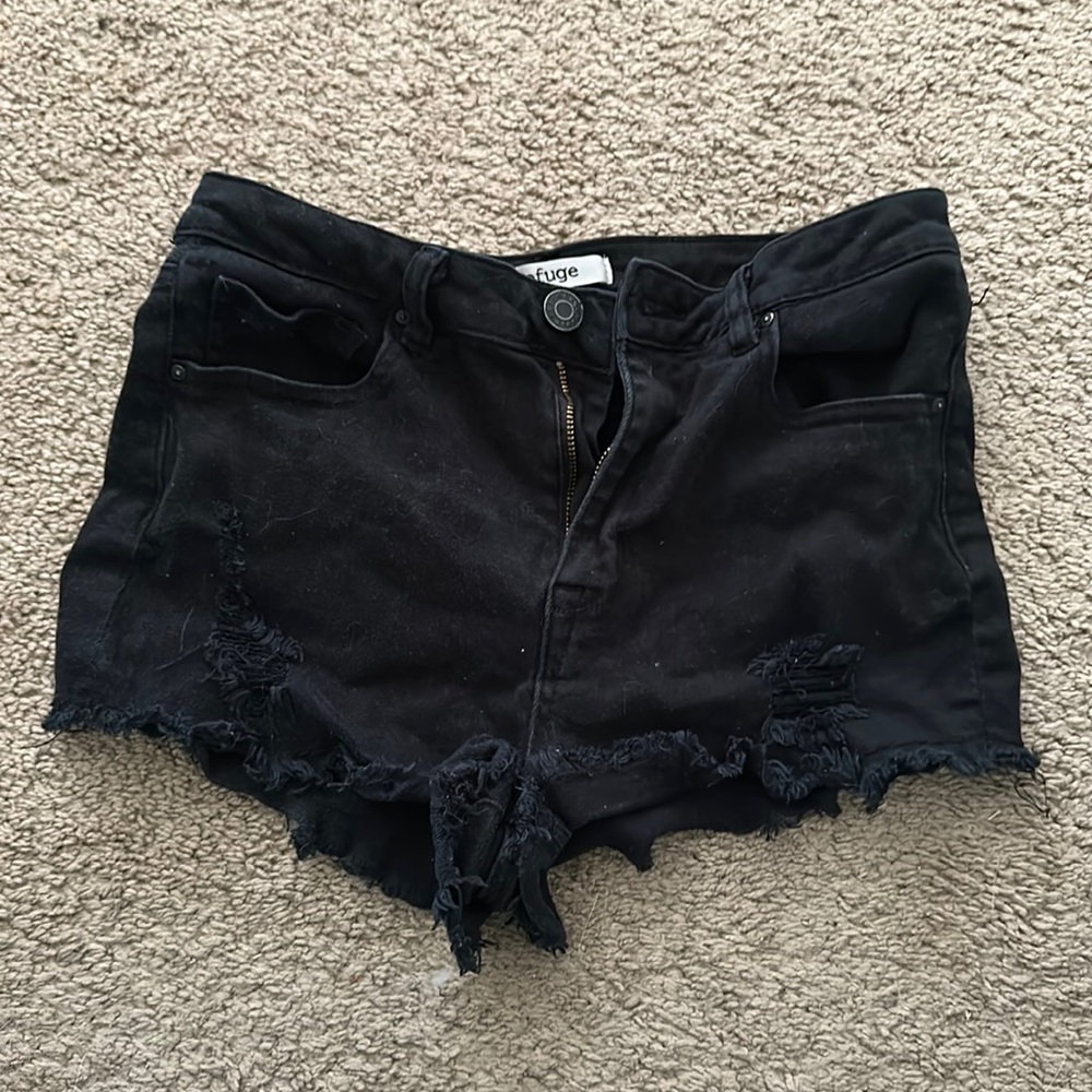 Refuge, Size: 6, Color: Black